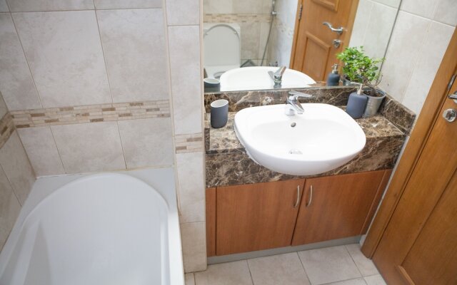 HiGuests Vacation Homes-Marina Residence