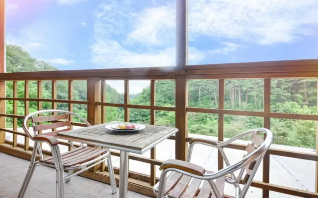 Yangyang Water Sol Valley Pension