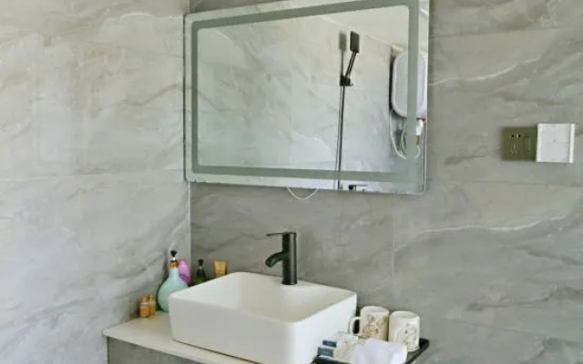 ZhuoYue Qingshe Hotel (Tongde Plaza)