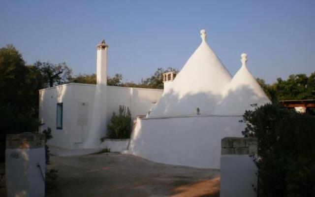 Trullo speciale vicino al mare