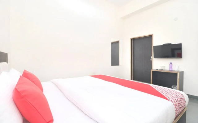 The Amsons By OYO Rooms