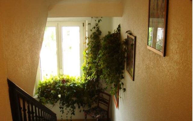 Dakini's Bed & Breakfast