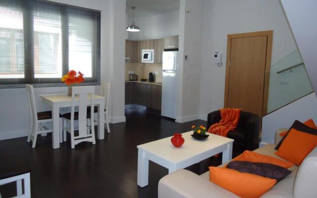 Apartamentos Turisticos Mauror
