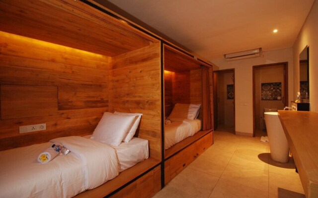 D beds Hostel