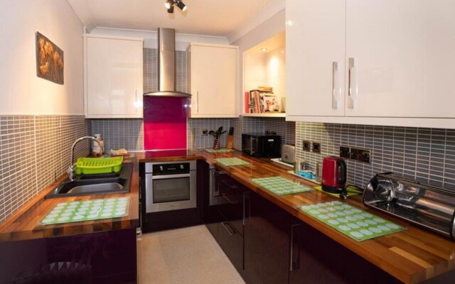 Tredegar House Flat 4