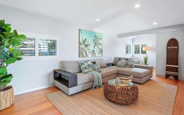 Luxe Coastal Abode, Marcus Beach