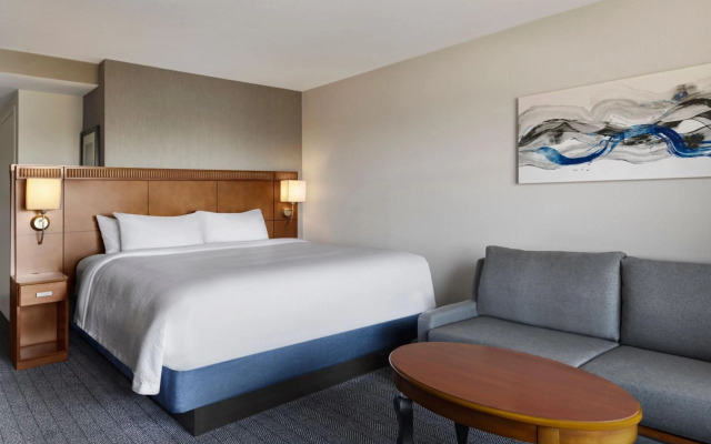 Courtyard by Marriott Ventura Simi Valley