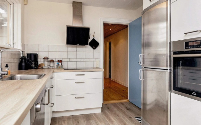 6 Person Holiday Home in Albaek