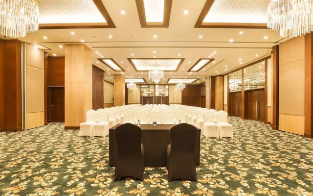 Lemon Tree Hotel Aligarh