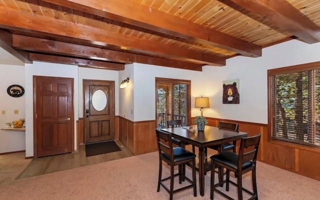 Canyon Castle Mtn Retreat w Hot Tub