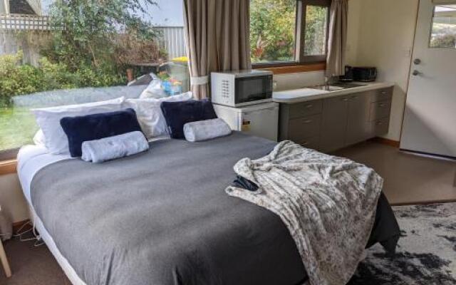 Smugglers Rest Apartments