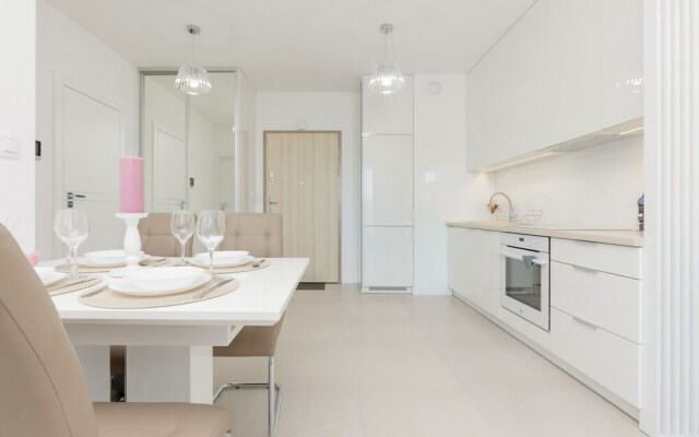 Zabłocie Apartments Cracow by Renters