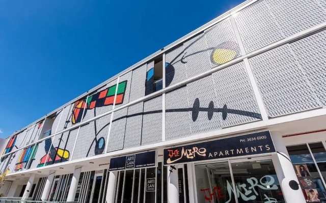 Miro Apartments