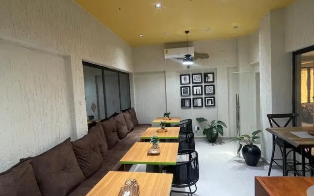 Milton Avenue Suites