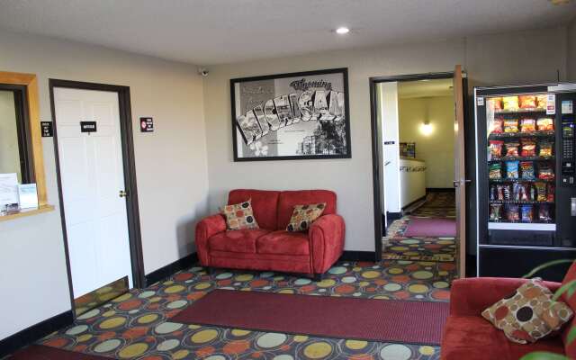 Super 8 by Wyndham Wyoming/Grand Rapids Area