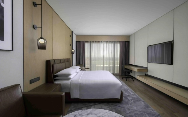 Sheraton Manila Hotel at Newport World Resorts