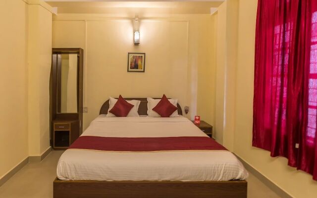 OYO 9671 Hotel Rudraksh Inn