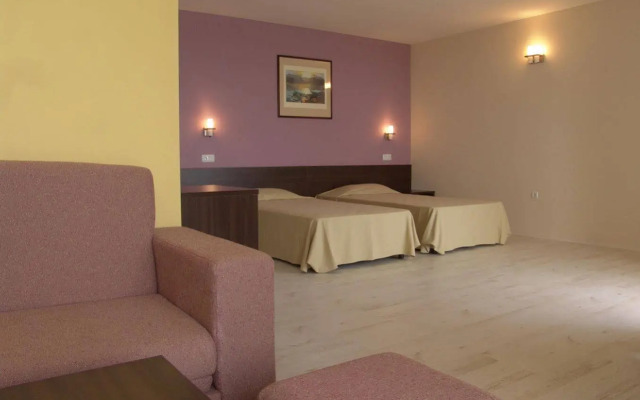 Valeo Hotel
