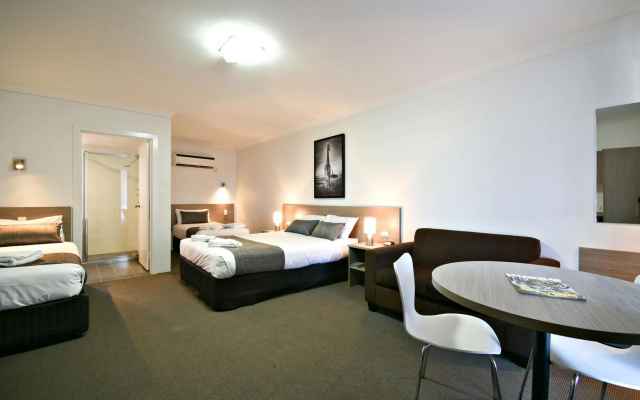 The Aberdeen Motel – Guest Rooms – Dubbo