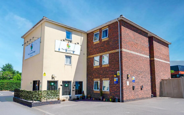 OYO Go2 Gloucester Hotel