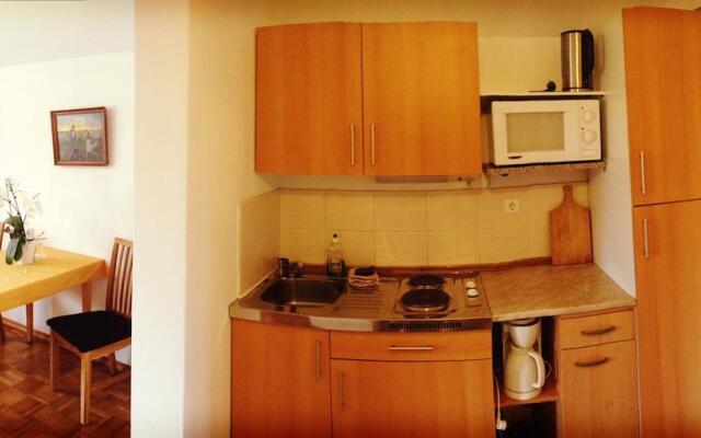 Apartment Studio Van Bakel Gerard