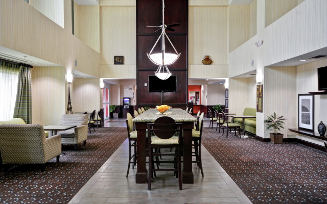 Hampton Inn & Suites San Antonio/Northeast I-35