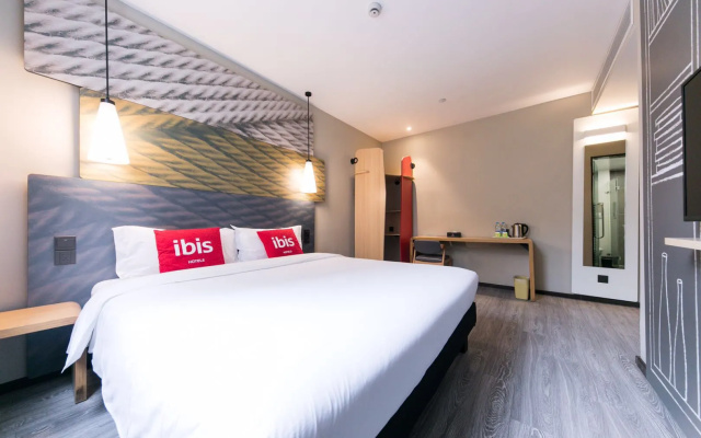 Ibis Shanghai Gubei