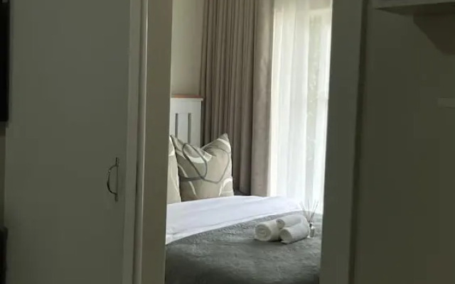 The Comfy Private Place - 2296
