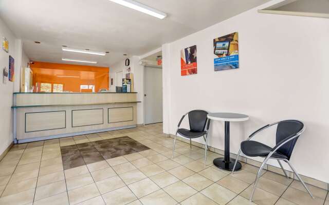 Motel 6 Espanola, NM