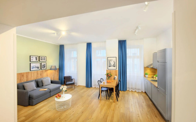 Jimmy's Apartments Dandelion