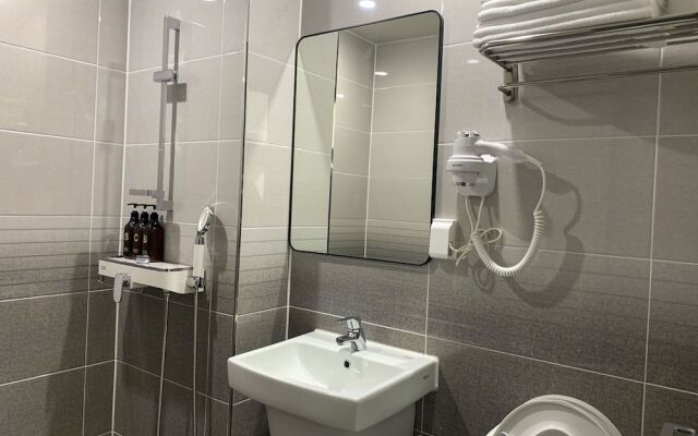 Aroomi Hotel Hyupjae