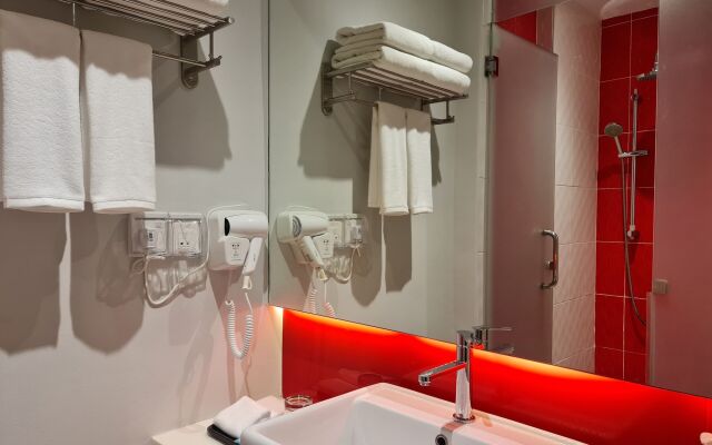 Holiday Inn Express & Suites Johor Bahru by IHG