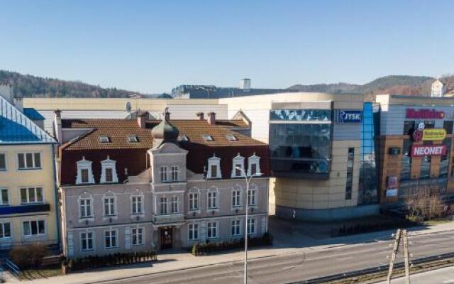 Hotel Diamond w Białym Dworku