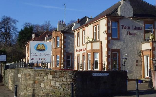 Twin Lions Hotel