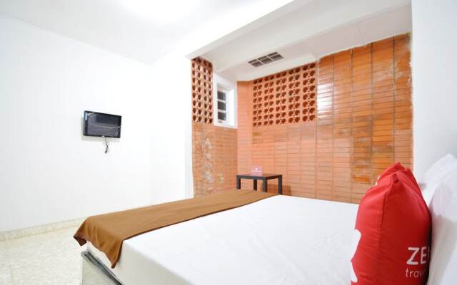 ZEN Rooms Kemang G17 Syariah