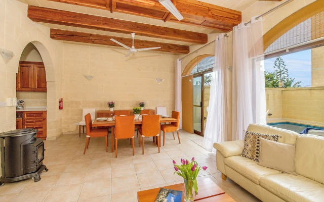 Ta'sandrija Pool And Well-being In Gozo