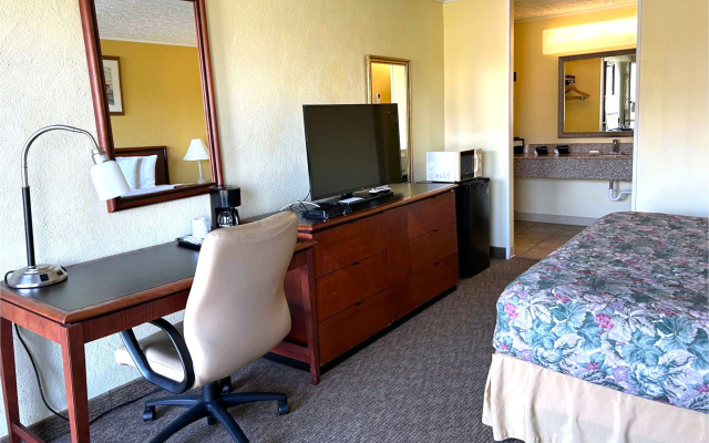 Budget Inn