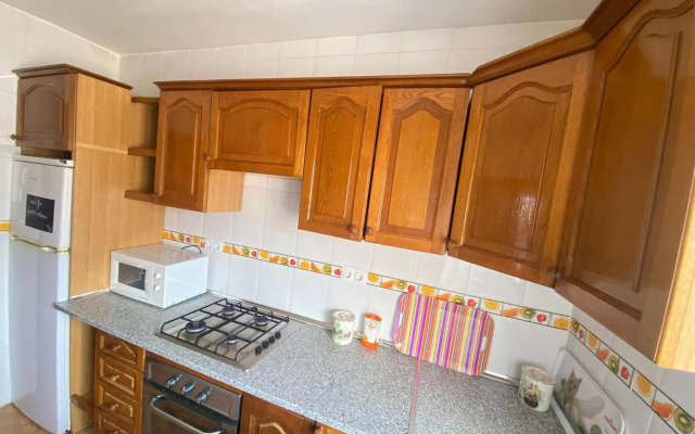 AMPLIO y CÉNTRICO APARTAMENTO CON APARCAMIENTO GRATUITO ALREDEDOR