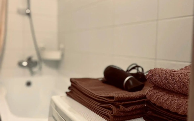 Апартаменты на Аллее Арцеуловская 21с1