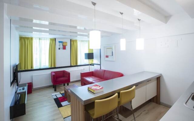 Dutch Masters Apartments