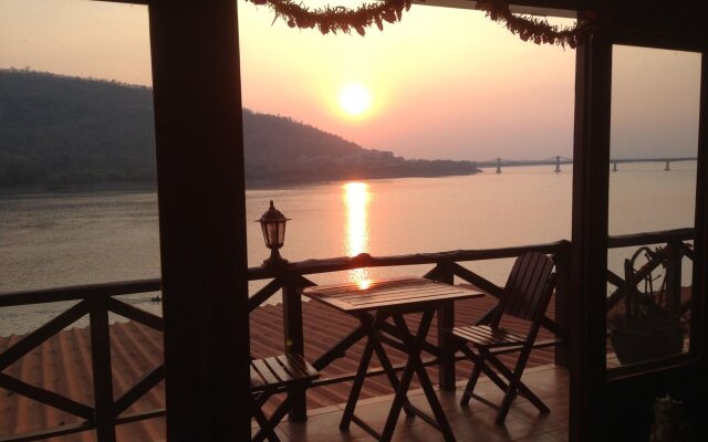 Mekong Paradise Resort