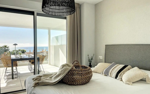 Via Celere 2328 Luxury Sea View Apartment