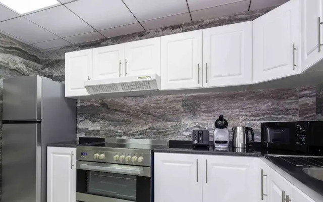 LUX The Icon Tower JLT Suite