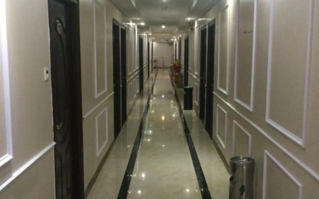 Jiutian Hotel (Baixin Plaza, Baiyun Railway Station, Guangzhou)