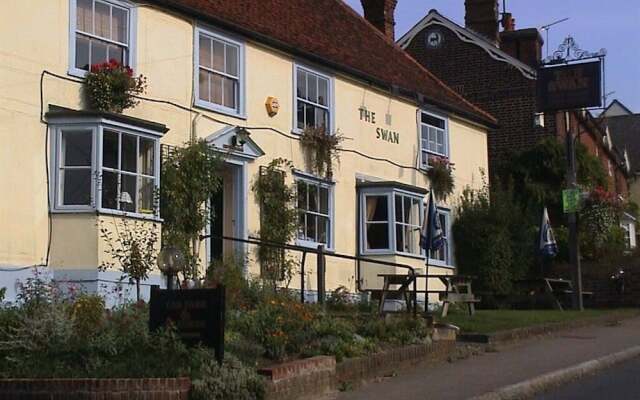 The Swan at Great Easton