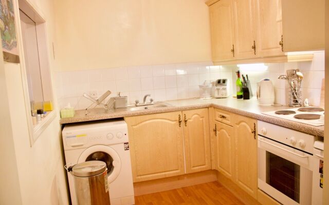 2 Bedroom Apartment In Stockbridge