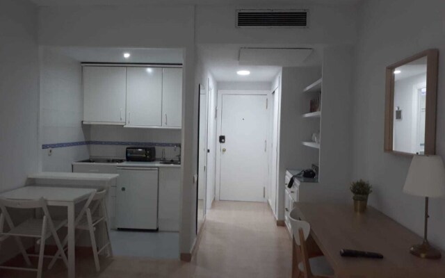 Bonito Apartamento en Triana 102