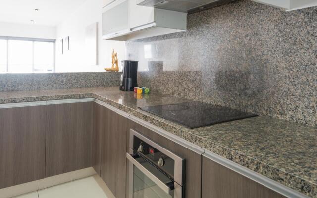 Outstanding Ocean View 2BR 2BA. Pool,Gym
