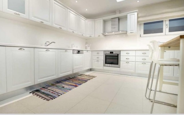 Master Villa Complex 13 Bedrooms