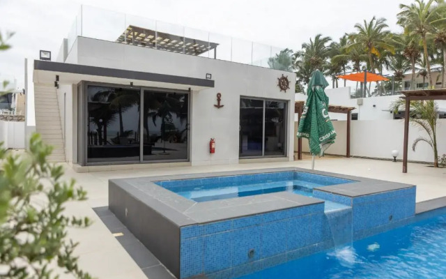 Tills No1 Beach Hotel